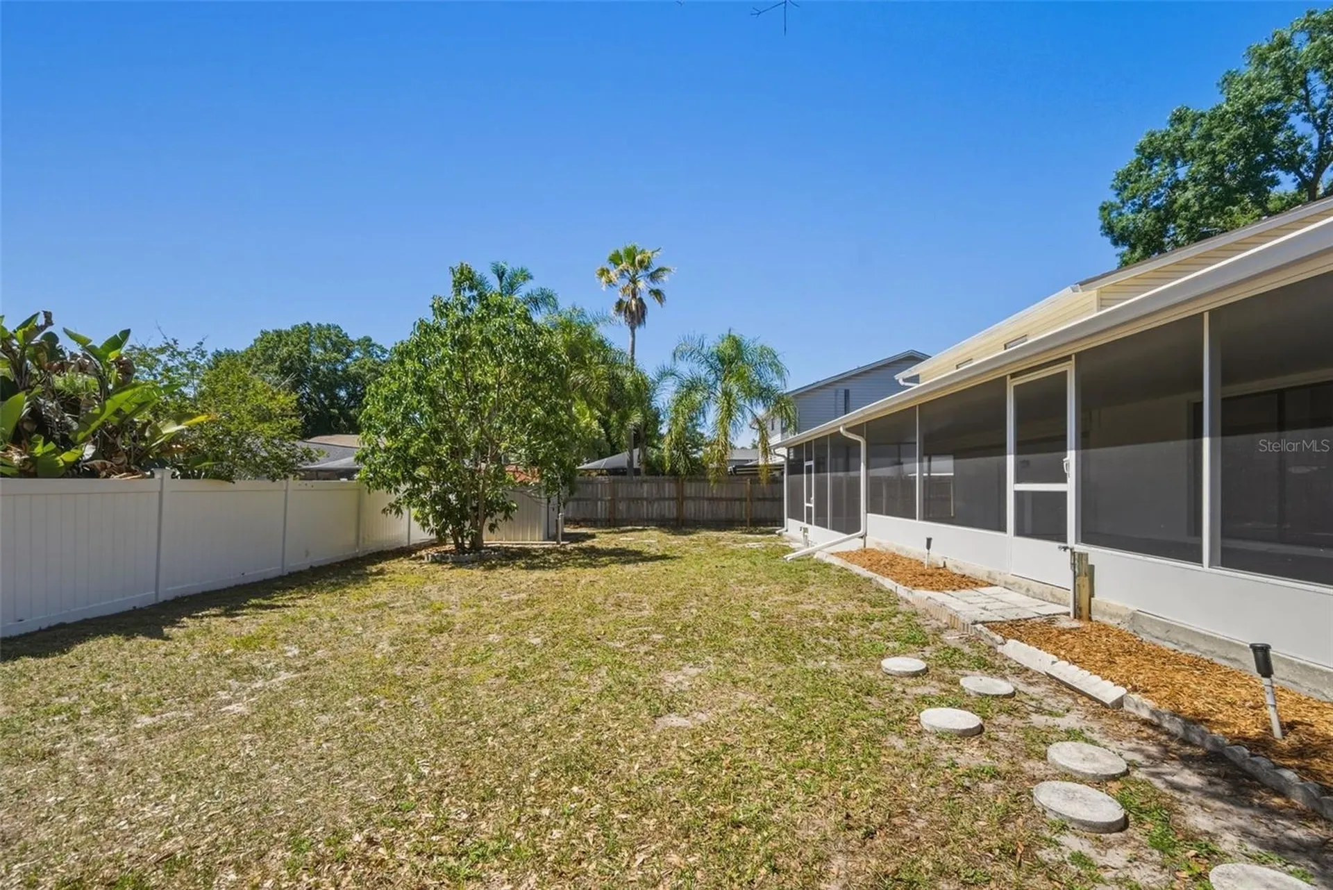 15602 Farnsworth Lane Tampa FL 33624