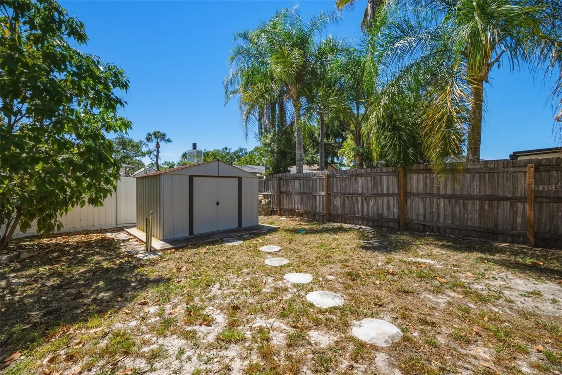 15602 Farnsworth Lane Tampa FL 33624