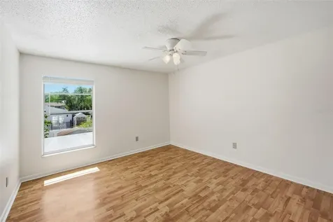 15602 Farnsworth Lane Tampa FL 33624