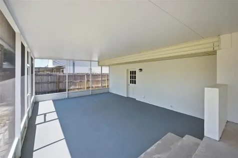 15602 Farnsworth Lane Tampa FL 33624