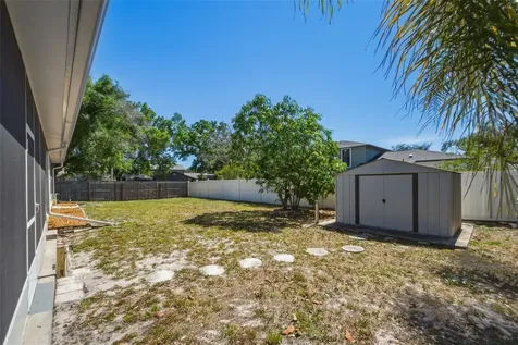 15602 Farnsworth Lane Tampa FL 33624