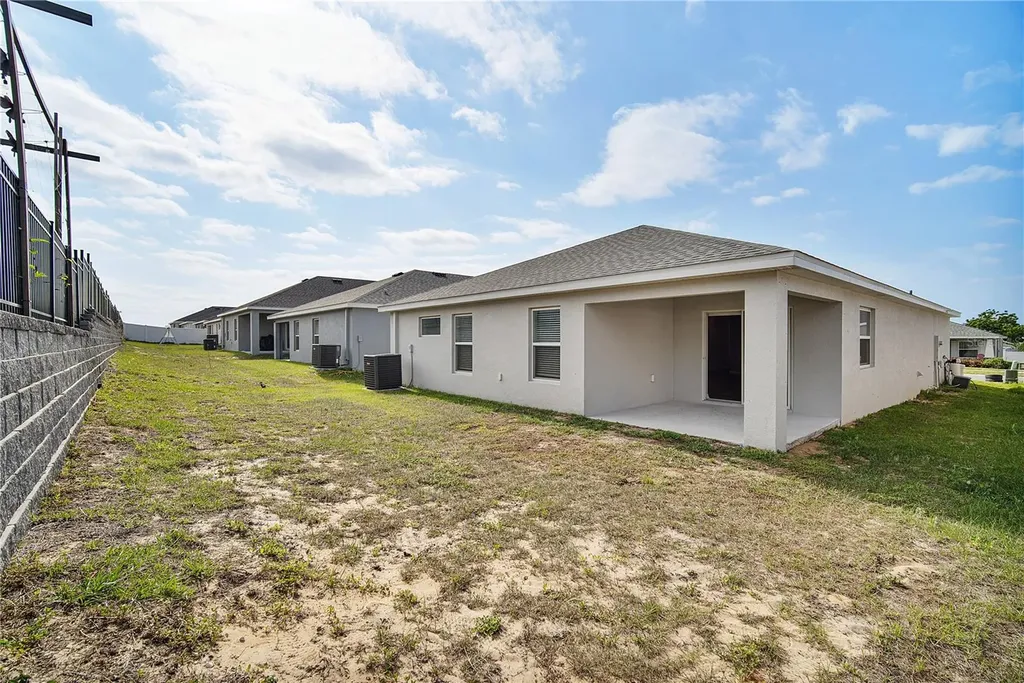 2439 Matterhorn Trail Davenport FL 33837