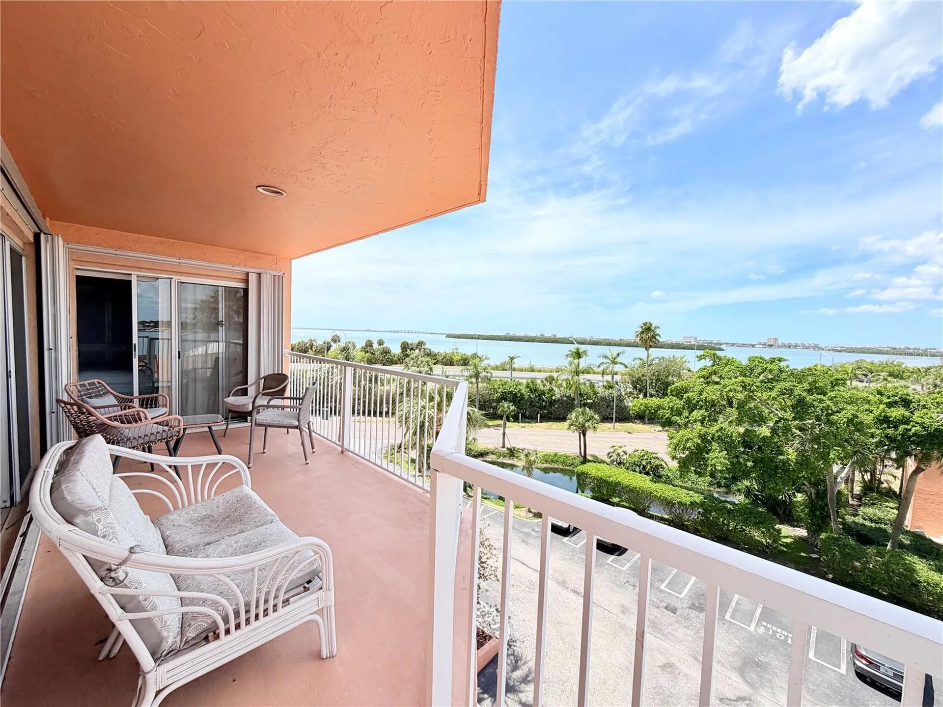 7430 Sunshine Skyway Lane S St Petersburg FL 33711