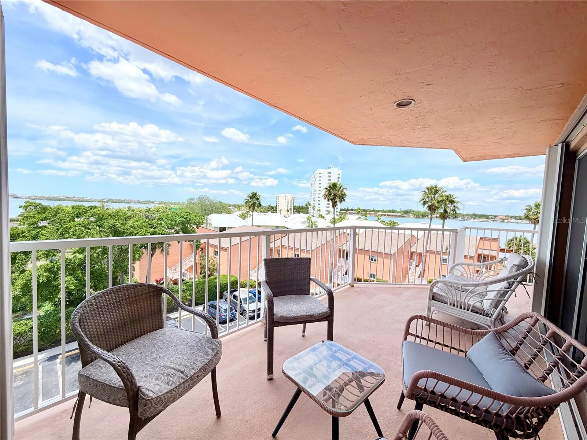 7430 Sunshine Skyway Lane S St Petersburg FL 33711