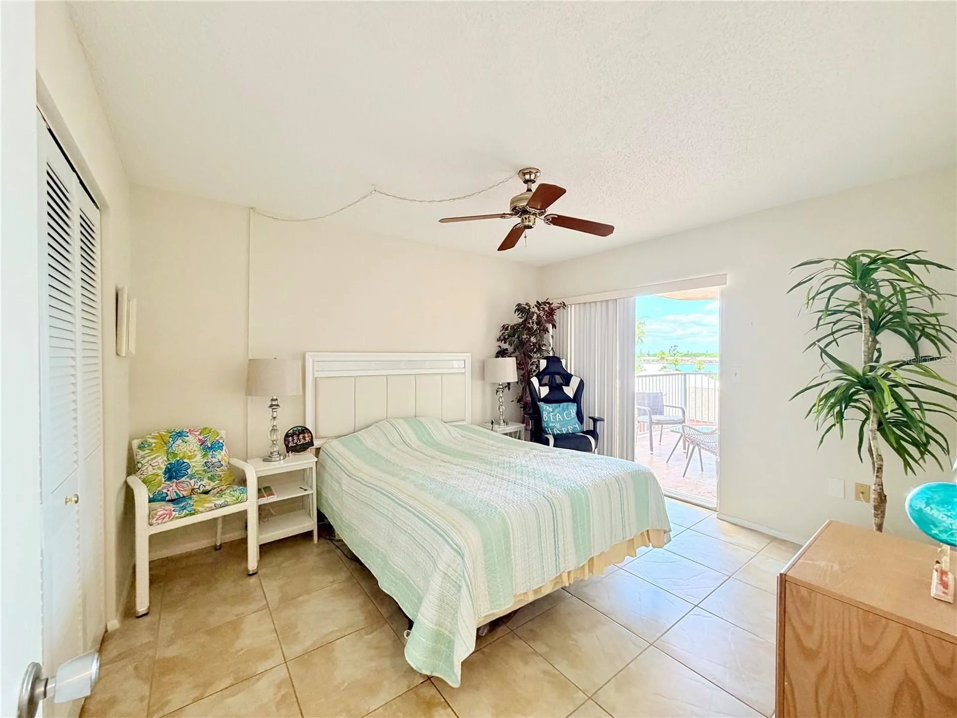 7430 Sunshine Skyway Lane S St Petersburg FL 33711