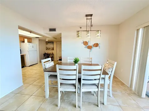 7430 Sunshine Skyway Lane S St Petersburg FL 33711