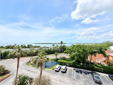7430 Sunshine Skyway Lane S St Petersburg FL 33711