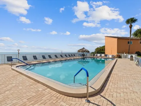 7430 Sunshine Skyway Lane S St Petersburg FL 33711