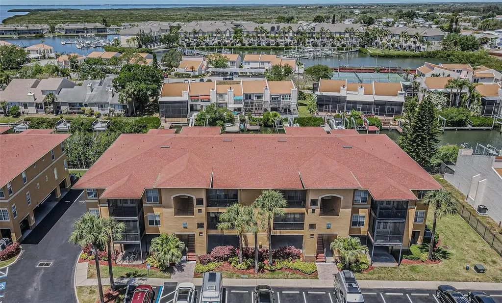 4316 Bayside Village Drive Tampa FL 33615