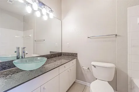 4316 Bayside Village Drive Tampa FL 33615