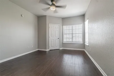 4316 Bayside Village Drive Tampa FL 33615