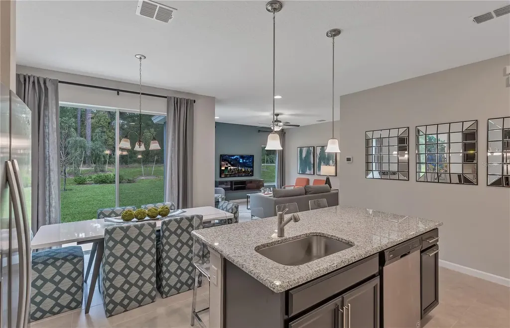 1008 Landing Lane Deltona FL 32738