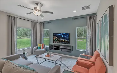 1008 Landing Lane Deltona FL 32738