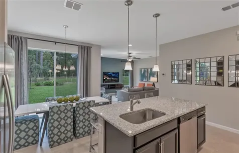 1008 Landing Lane Deltona FL 32738
