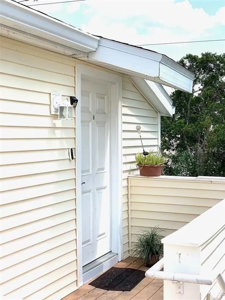 140 Hunter Lake Drive Oldsmar FL 34677