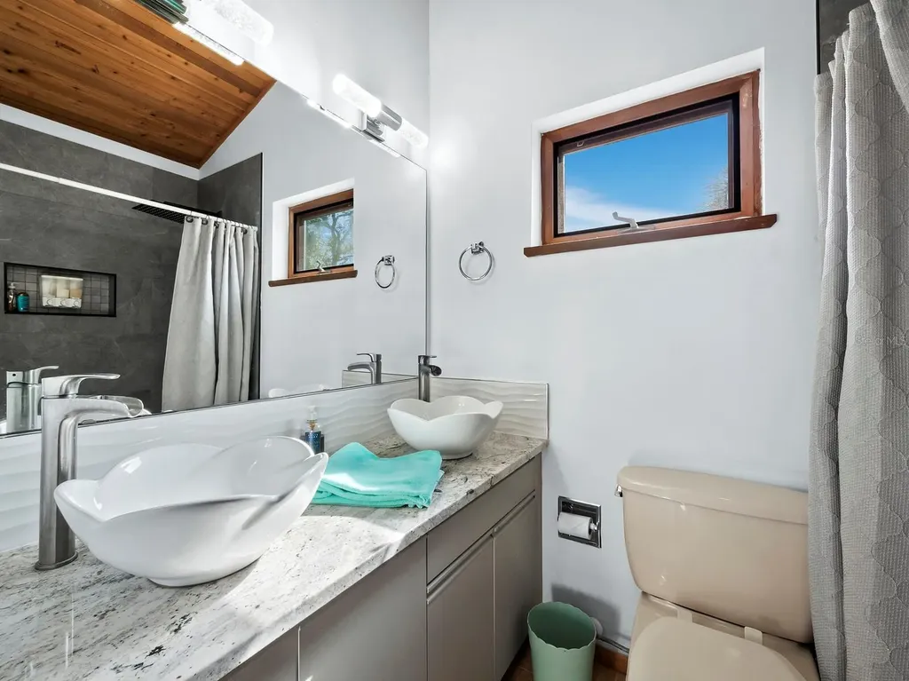 5141 Saint Albans Avenue Sarasota FL 34242