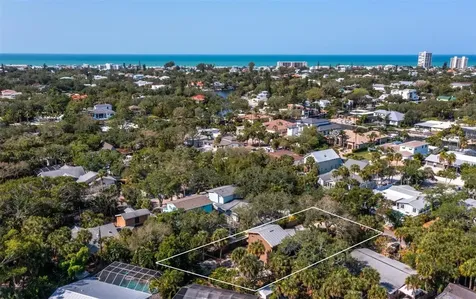 5141 Saint Albans Avenue Sarasota FL 34242