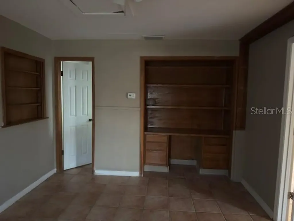 4409 W Varn Avenue Tampa FL 33616