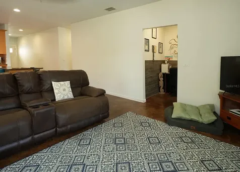 12119 Murray Avenue Seminole FL 33778