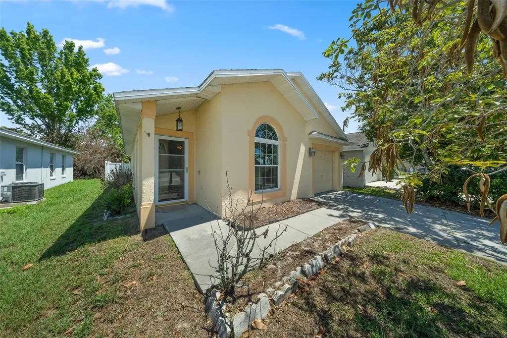 1335 Daniels Cove Drive Winter Garden FL 34787