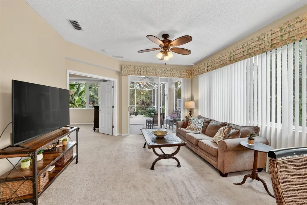 8512 54th Avenue Circle E Bradenton FL 34211