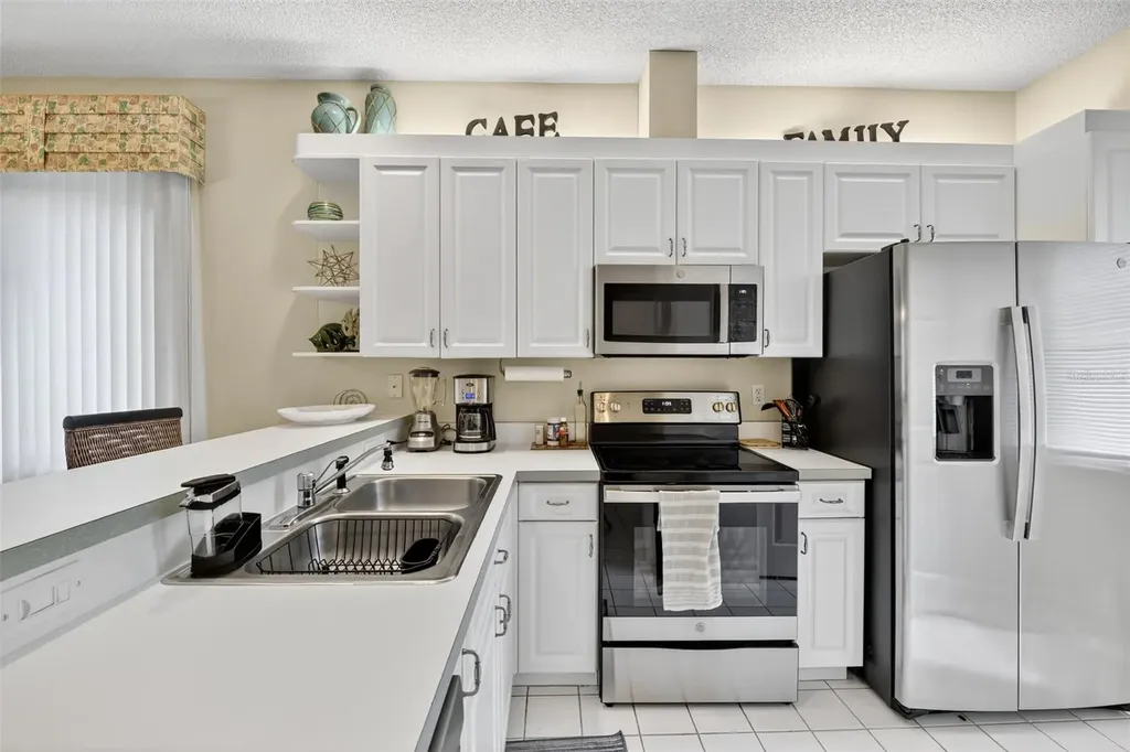 8512 54th Avenue Circle E Bradenton FL 34211