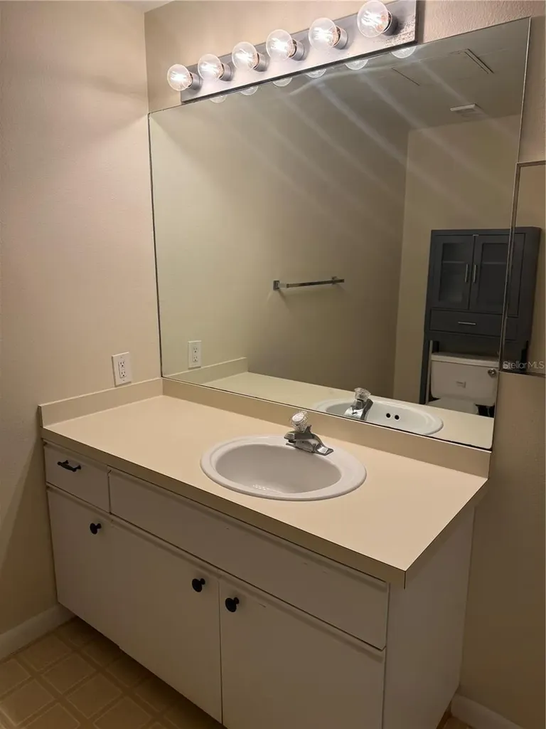 2333 Feather Sound Drive Clearwater FL 33762