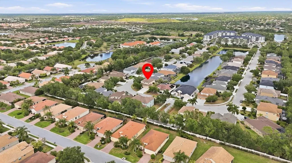 4266 67th Avenue Circle E Sarasota FL 34243