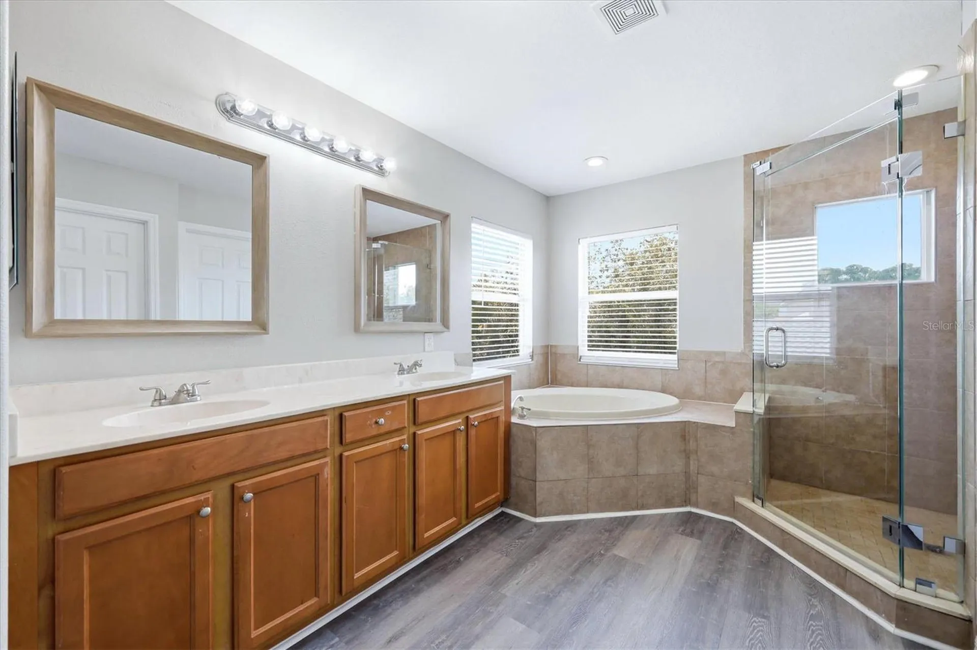 4266 67th Avenue Circle E Sarasota FL 34243