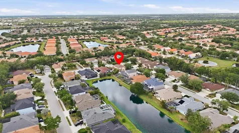 4266 67th Avenue Circle E Sarasota FL 34243