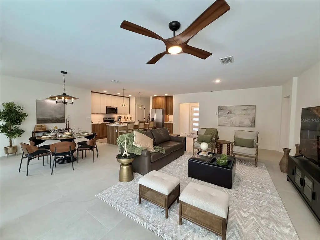 5813 Regent Road Venice FL 34293