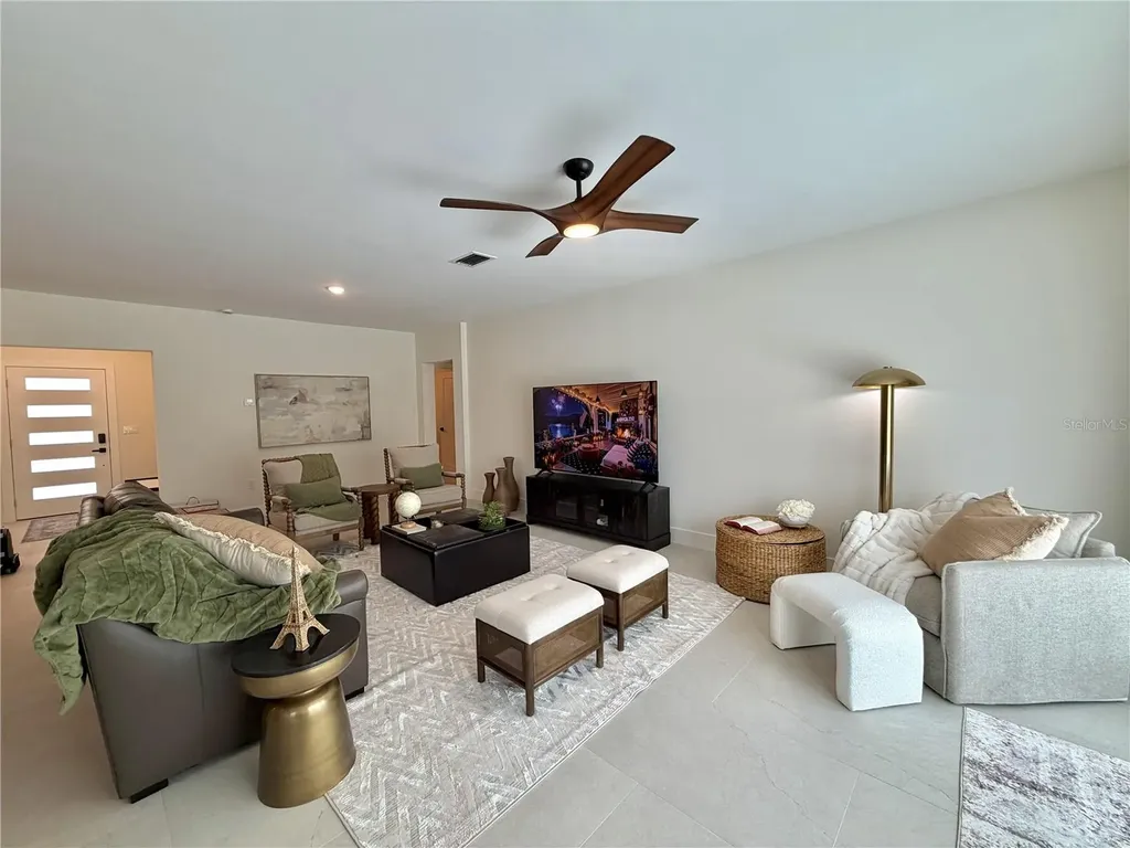 5813 Regent Road Venice FL 34293