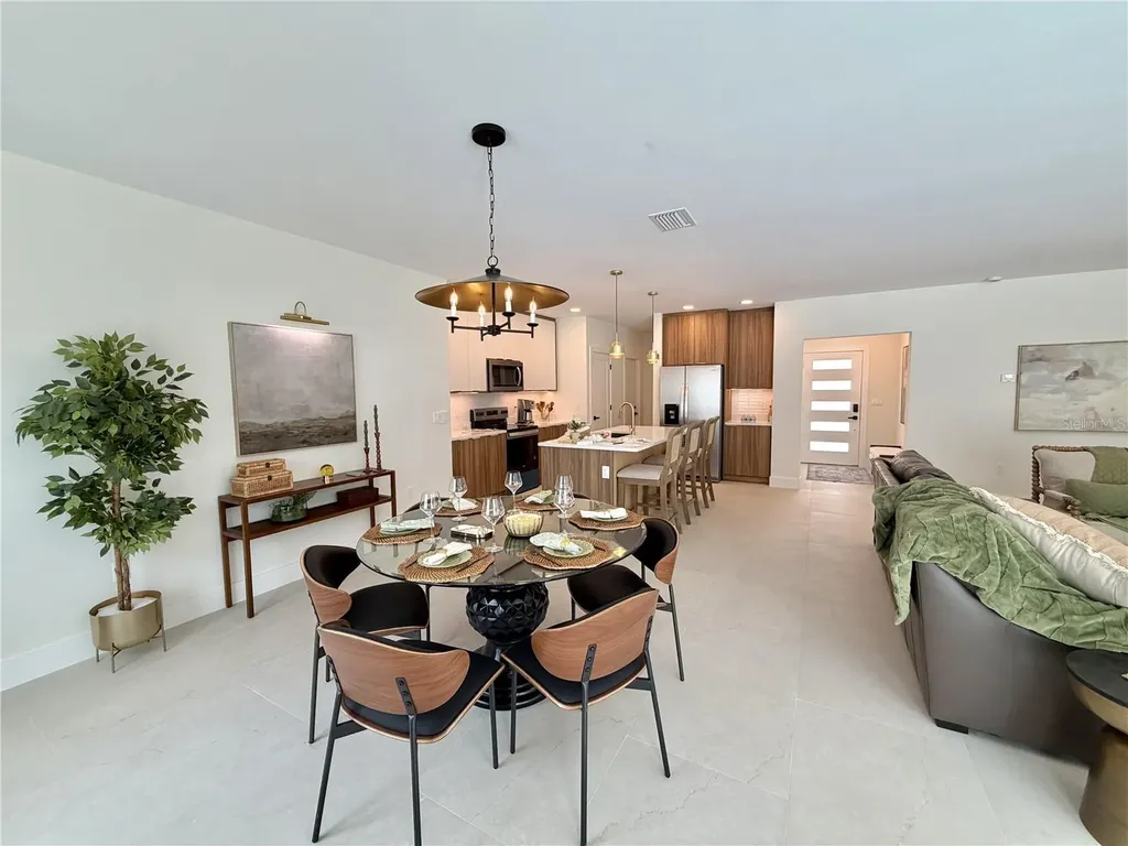 5813 Regent Road Venice FL 34293