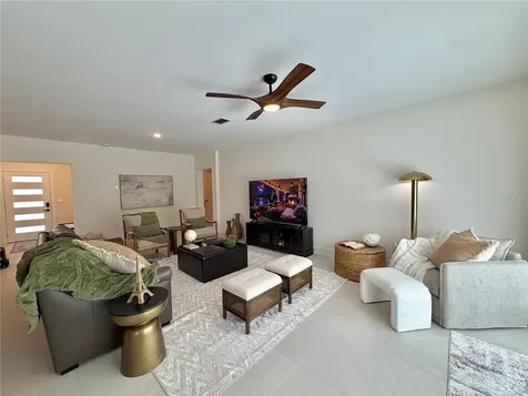 5813 Regent Road Venice FL 34293
