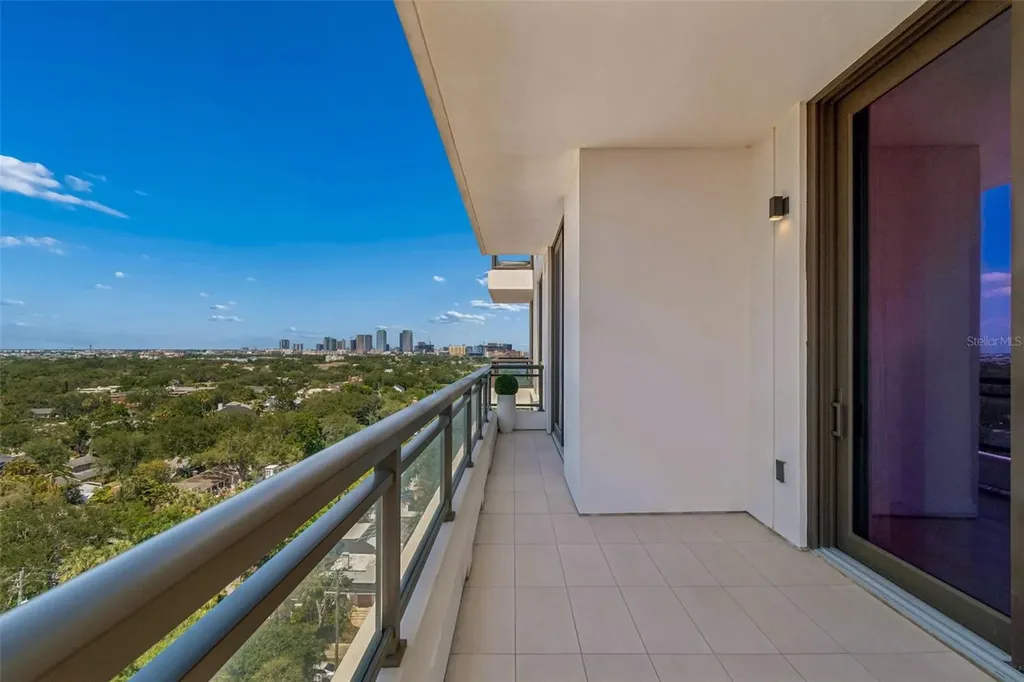 2103 Bayshore Boulevard Tampa FL 33606