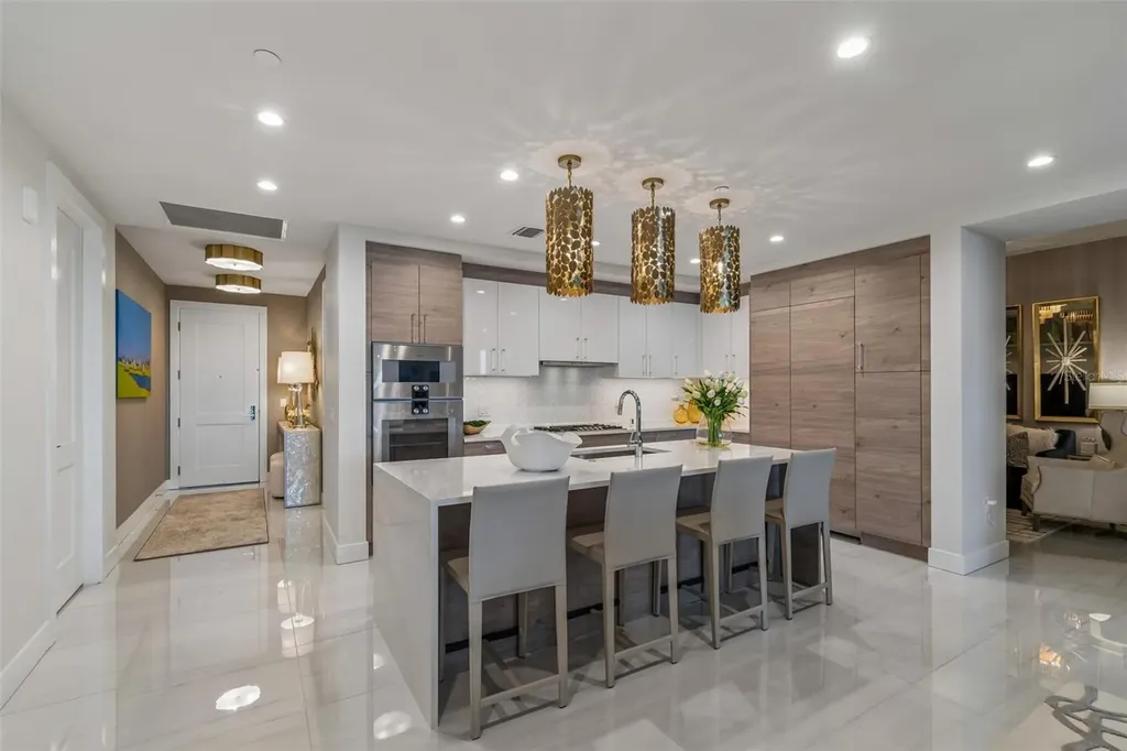 2103 Bayshore Boulevard Tampa FL 33606