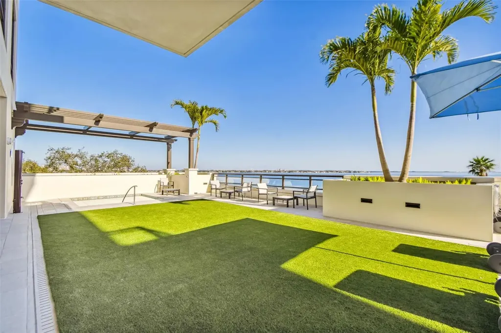 2103 Bayshore Boulevard Tampa FL 33606