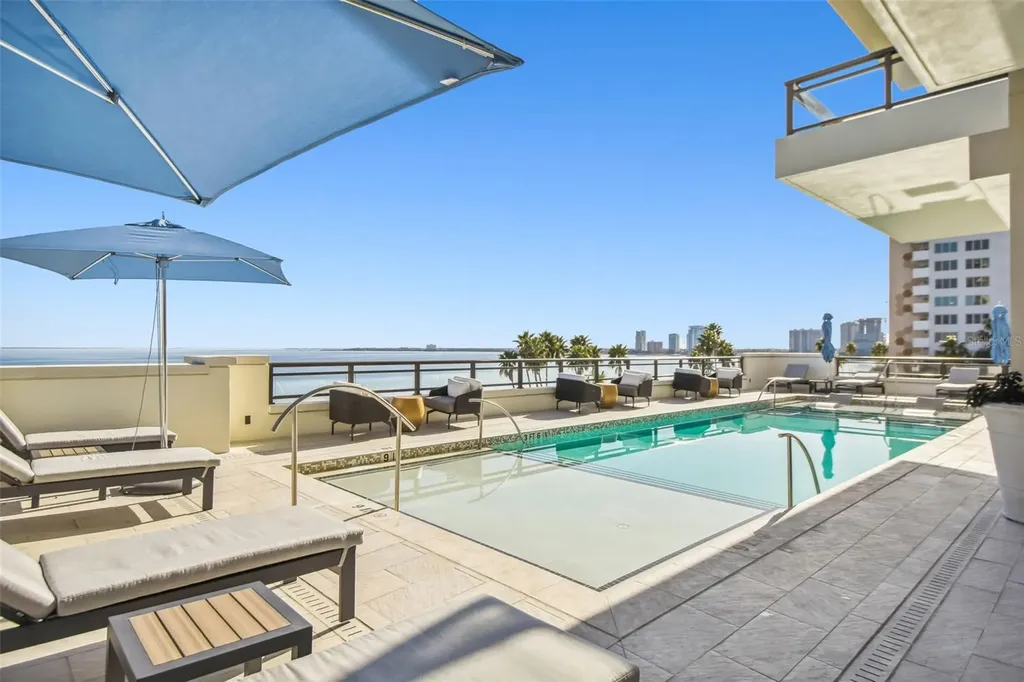 2103 Bayshore Boulevard Tampa FL 33606