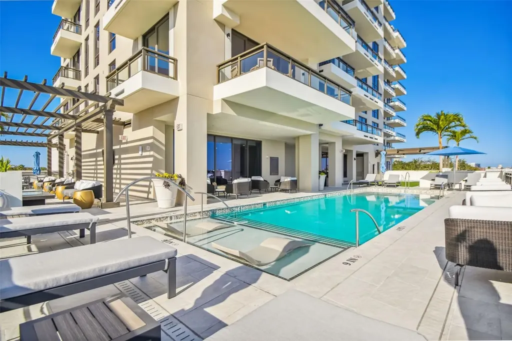 2103 Bayshore Boulevard Tampa FL 33606