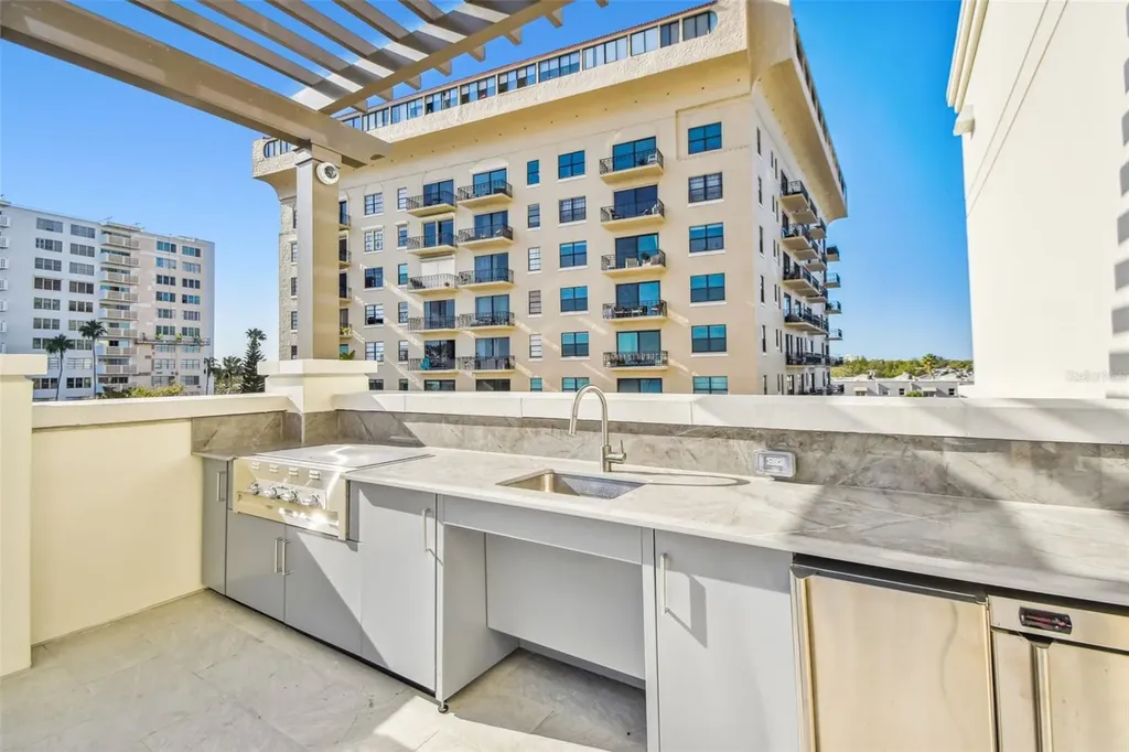 2103 Bayshore Boulevard Tampa FL 33606