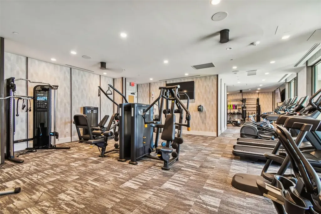 2103 Bayshore Boulevard Tampa FL 33606
