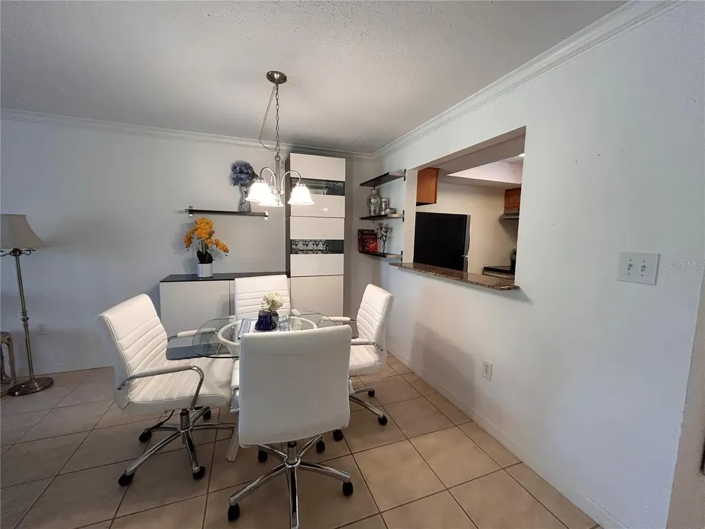 972 La Costa Circle Sarasota FL 34237
