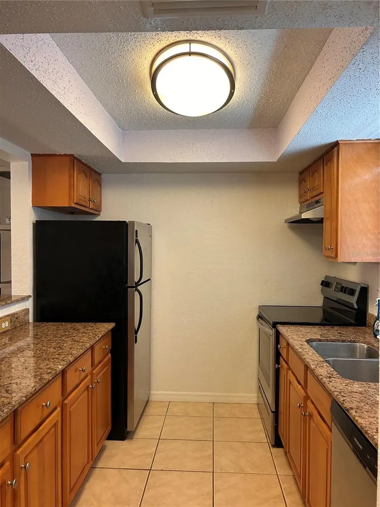 972 La Costa Circle Sarasota FL 34237