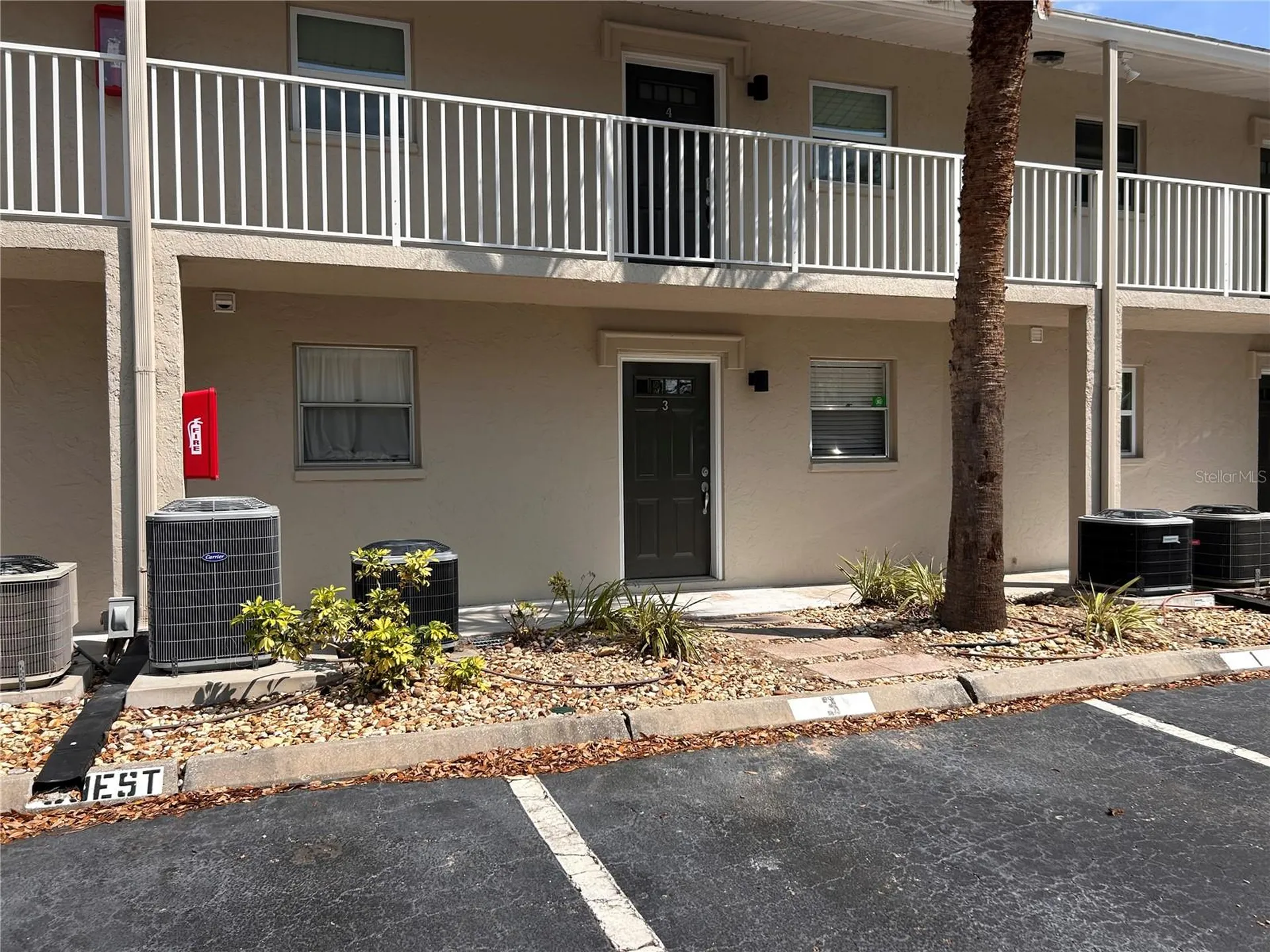 972 La Costa Circle Sarasota FL 34237