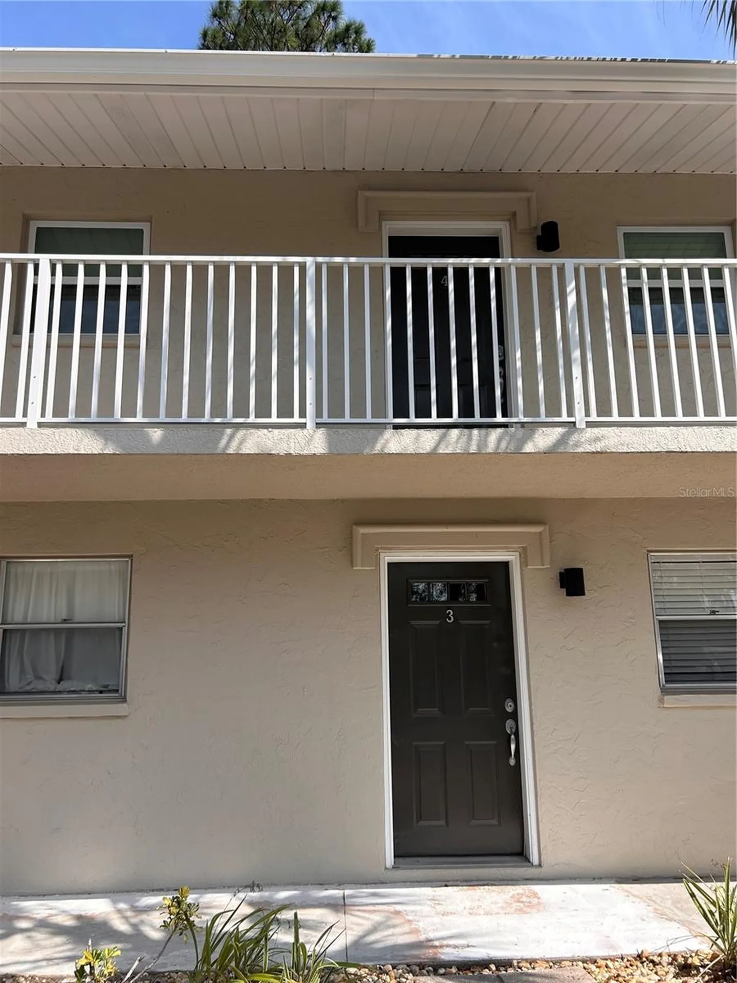 972 La Costa Circle Sarasota FL 34237