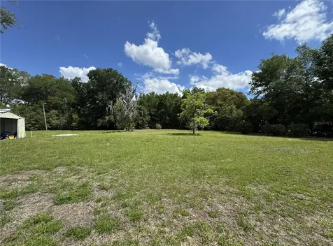 65 Howard Street Umatilla FL 32784