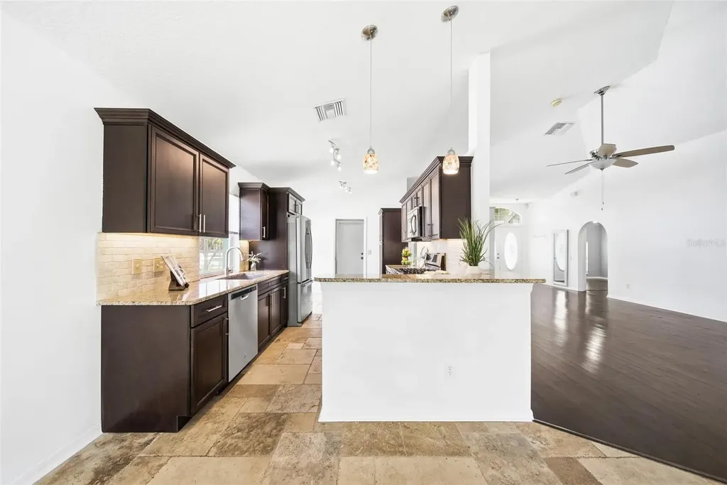 10836 Cherry Oak Circle Orlando FL 32817