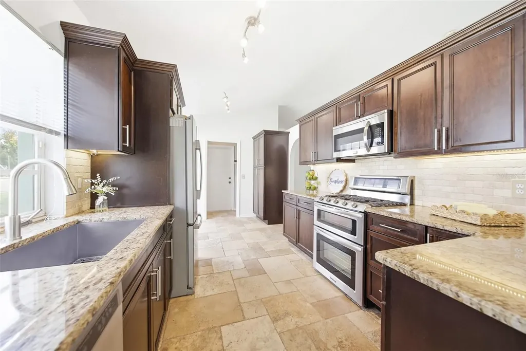 10836 Cherry Oak Circle Orlando FL 32817