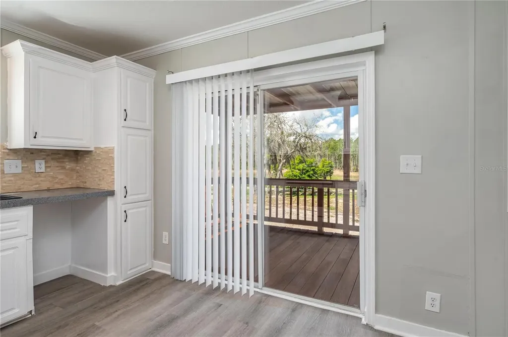 991 Bay Court Frostproof FL 33843