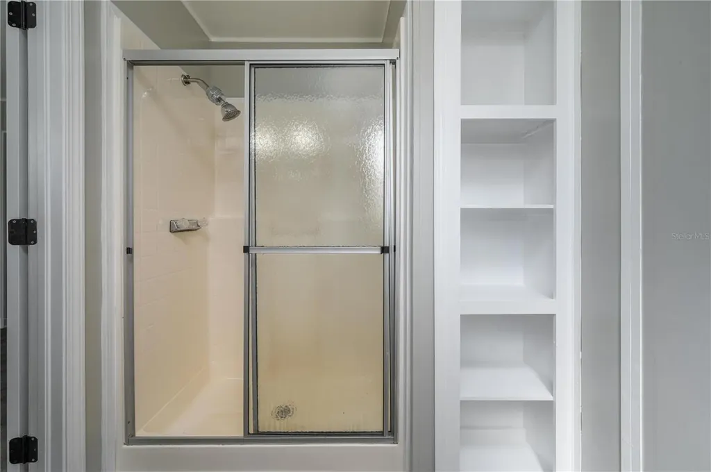 991 Bay Court Frostproof FL 33843